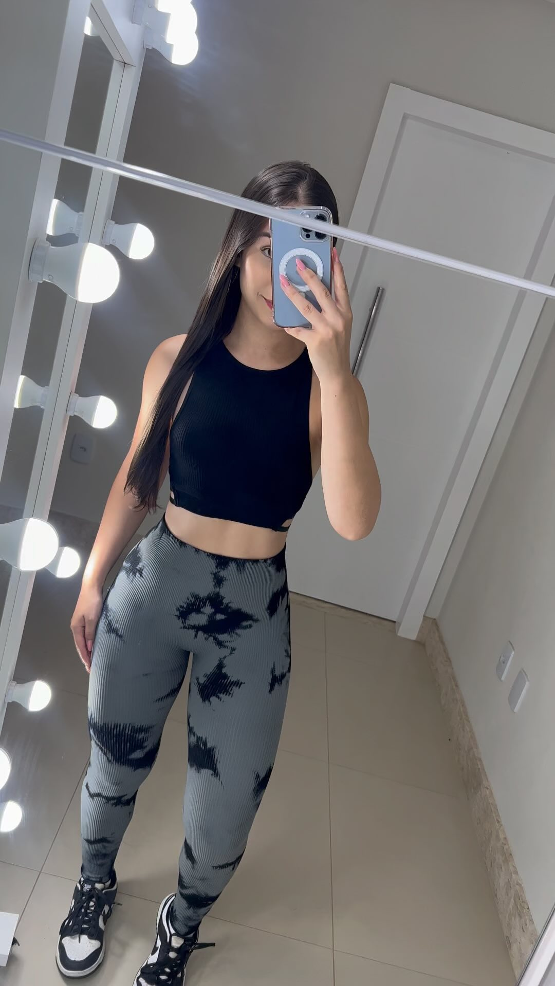 2212| Conjunto Elise